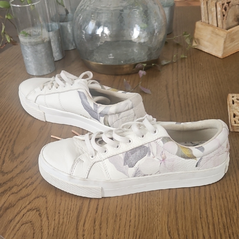 Ted Baker London White and Purple Floral Sneakers